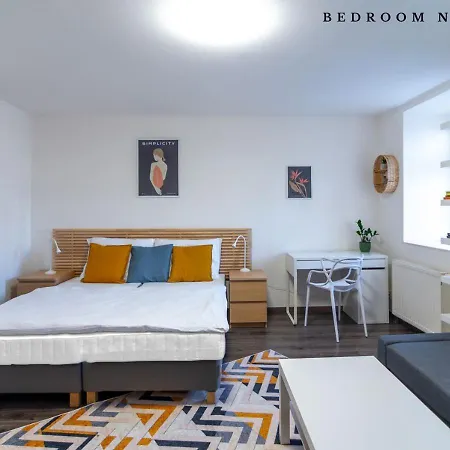 The Bookhouse, 5-bedroom By Castle * Praga