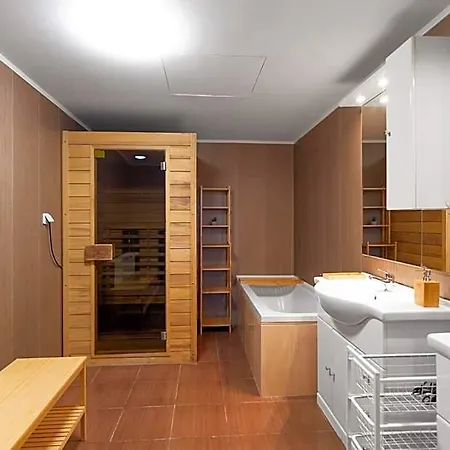 Aparthotel The Bookhouse, 5-bedroom By Castle Prague