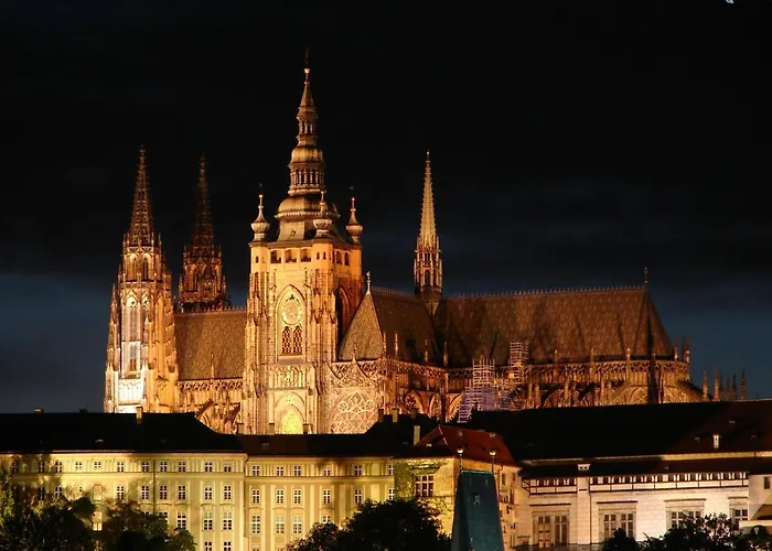 Lejlighedshotel The Bookhouse, 5-bedroom By Castle Prag