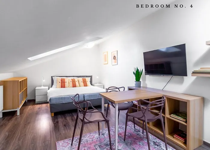 Lejlighedshotel The Bookhouse, 5-bedroom By Castle Prag
